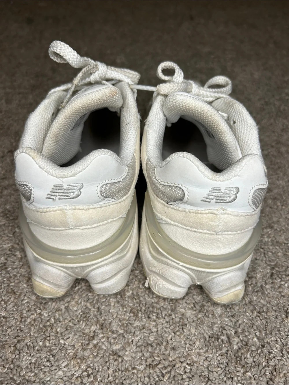 New Balance Kids 9060 Cream/White Chunky Lace-Up Sneakers